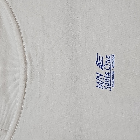 Galapogos Islands tee, blue footed booby bird Souvenir tee, cotton, medium - Picture 4 of 6